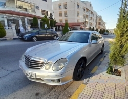 مرسيدسE200  كت كامل AMG6.3 محوله كامل 2009 اصلي 
