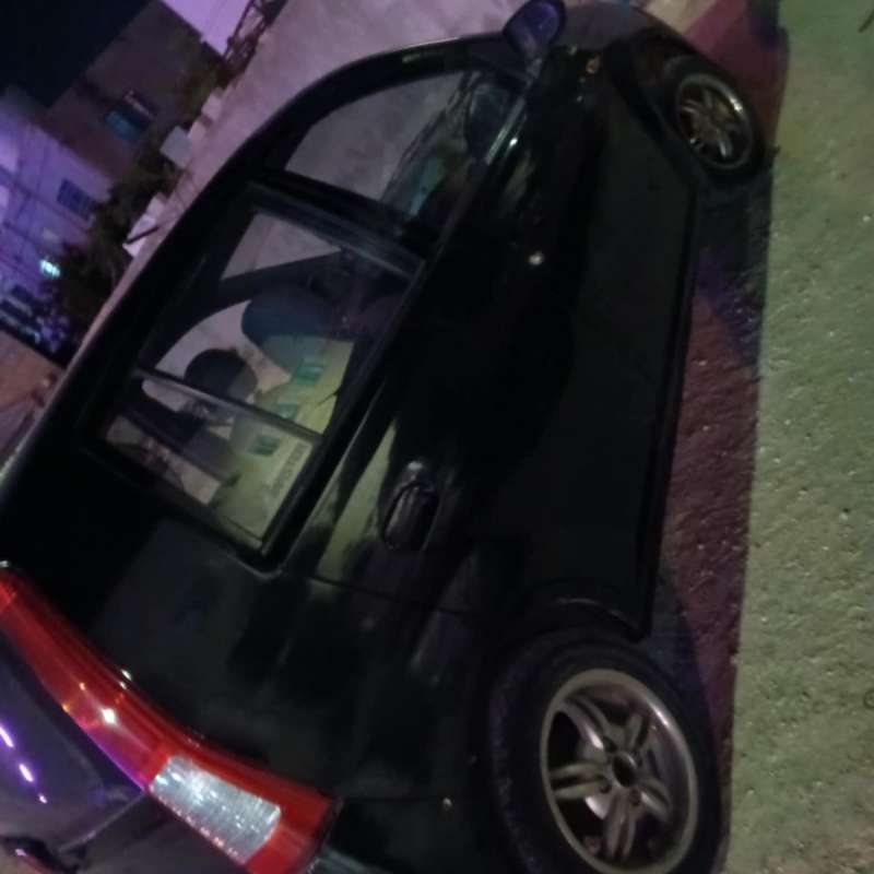 دايهاتسو شاريد بحاله جيده للبيع 