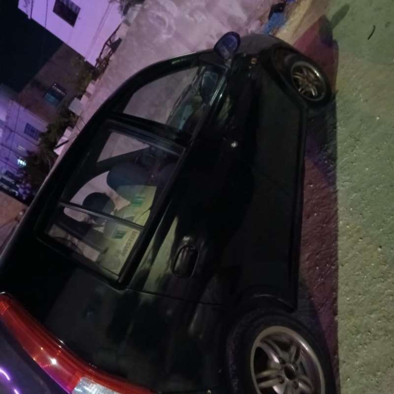دايهاتسو شاريد بحاله جيده للبيع 