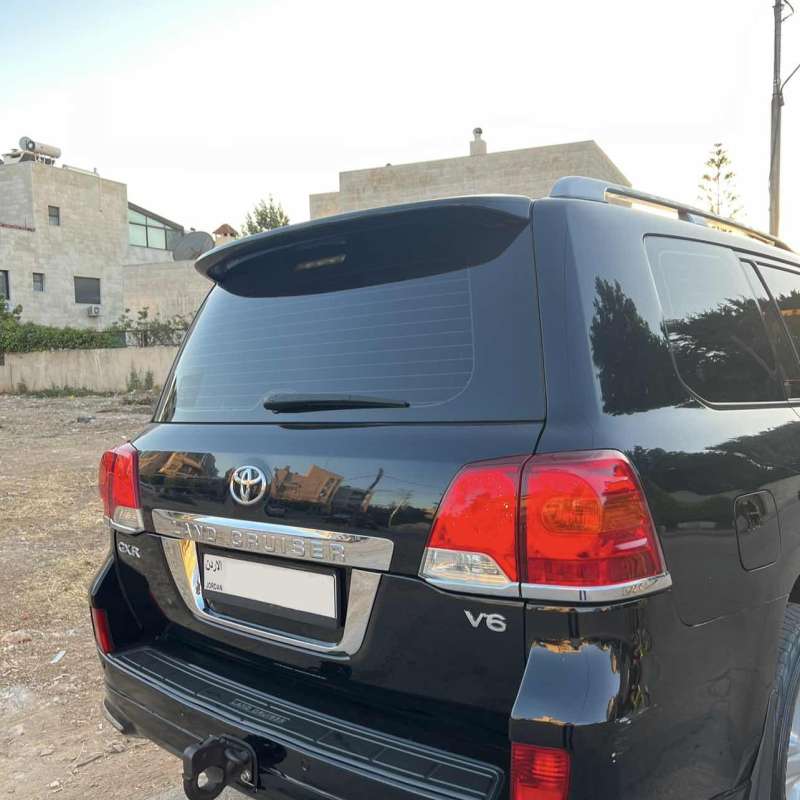 طريق المطار