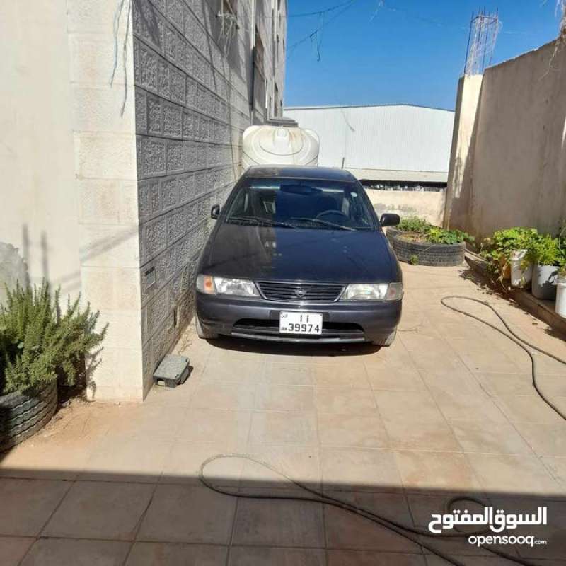 نيسان صني ١٩٩٥