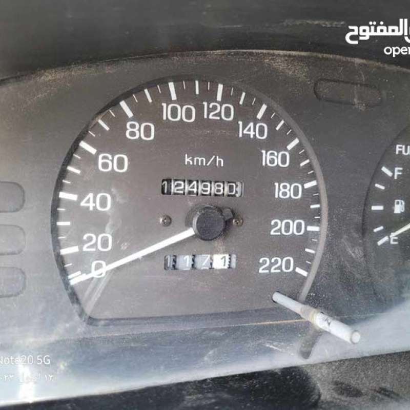 نيسان صني ١٩٩٥