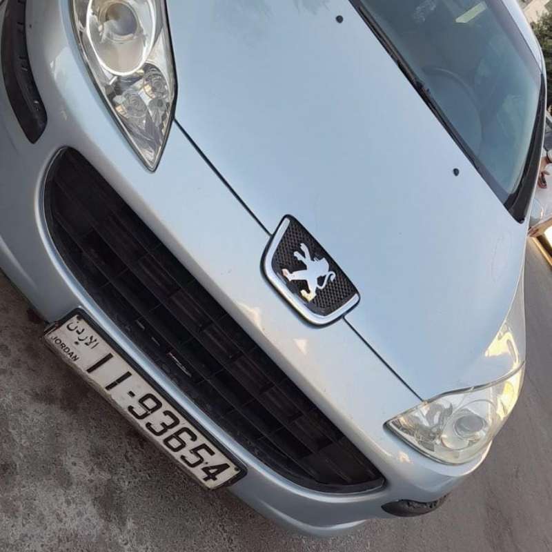 بيجو 407