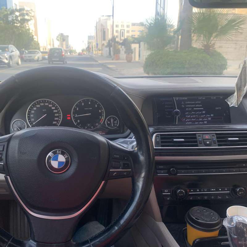 BMW 740 موديل 2009