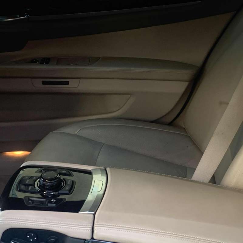 BMW 740 موديل 2009