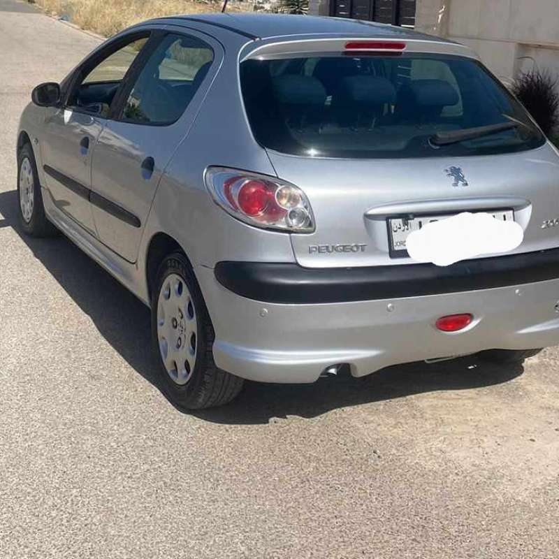 بيجو 206 موديل 2004