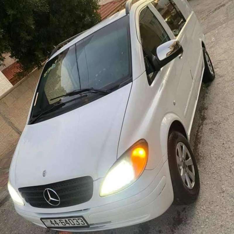 باص مرسيدس VITO موديل 2010 