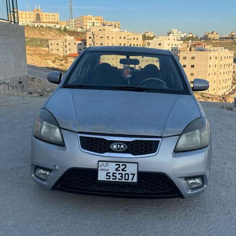 كيا ريو موديل 2012 