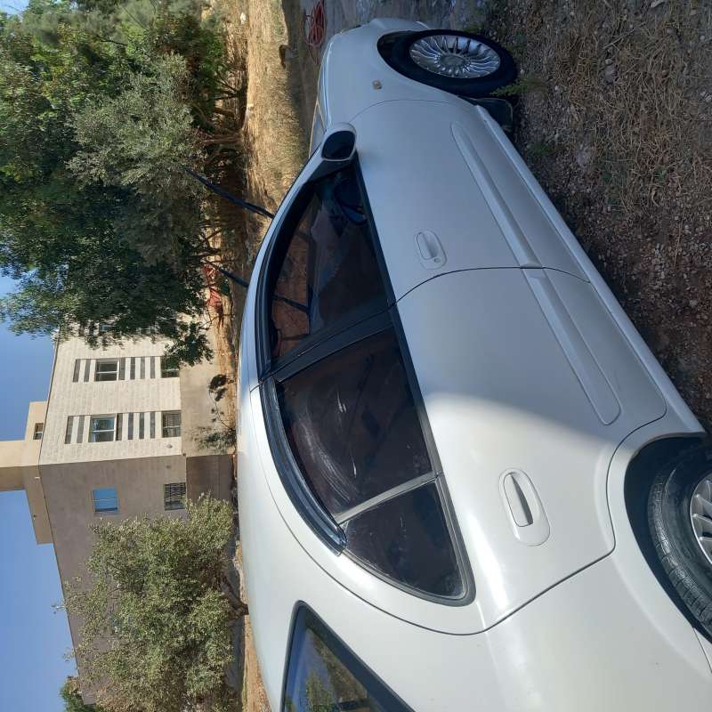 سيارة نيسان صني 