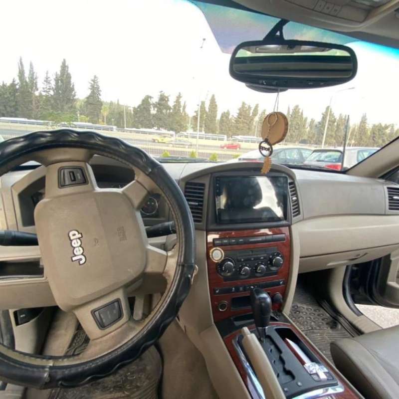 Jeep grand cherokee Limited 2005V8 5.7 Hemi