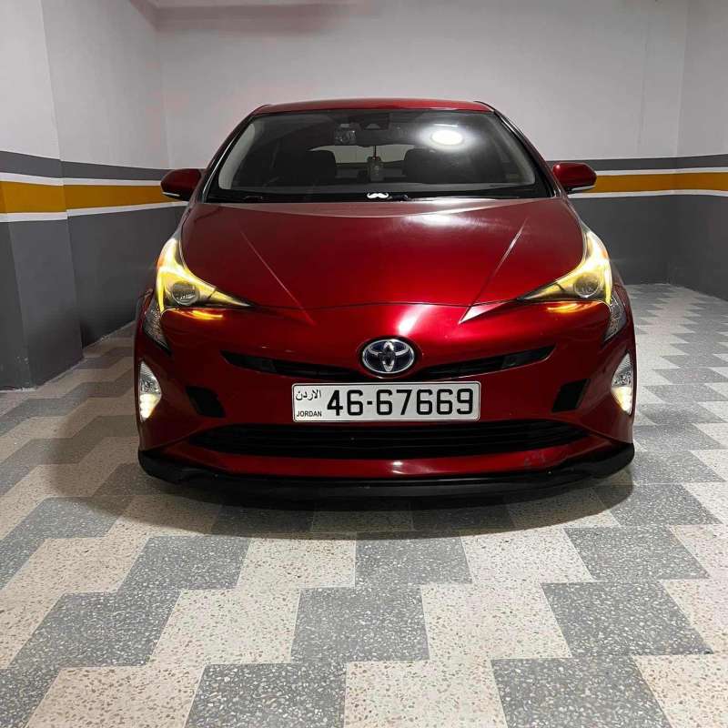 Prius 2018 persona fully loaded 