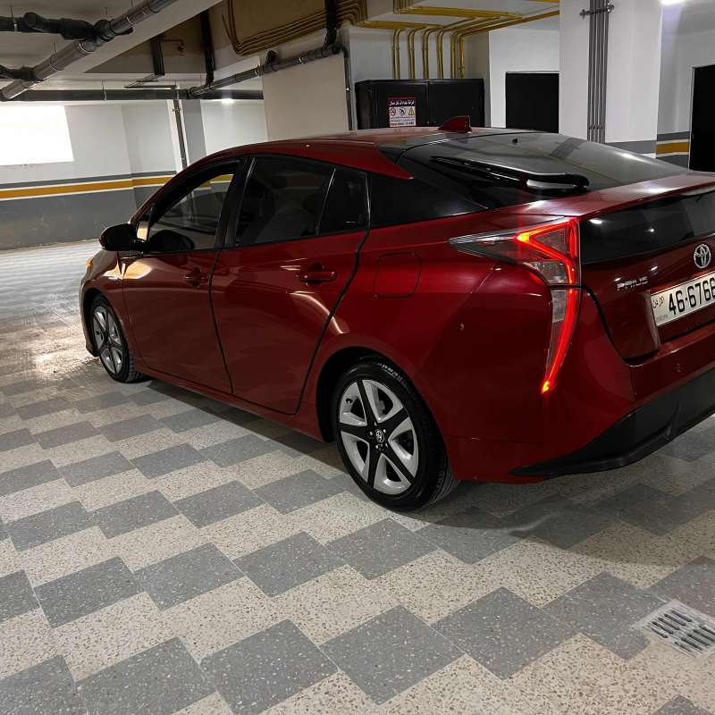 Prius 2018 persona fully loaded 