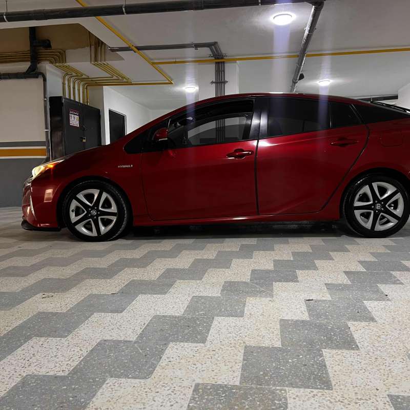Prius 2018 persona fully loaded 