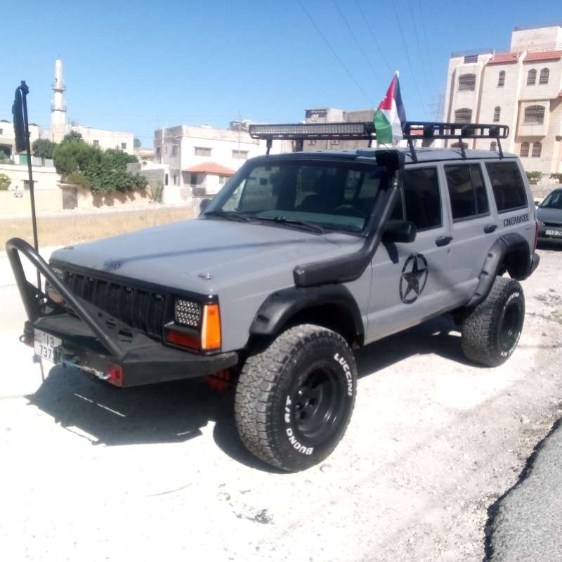 جيب شروكي موديل 1994 للبيع
