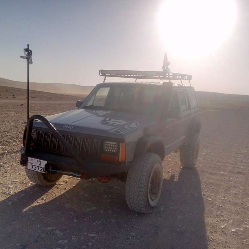 جيب شروكي موديل 1994 للبيع