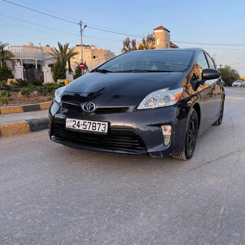 تويوتا بريوس 2014 للبيع