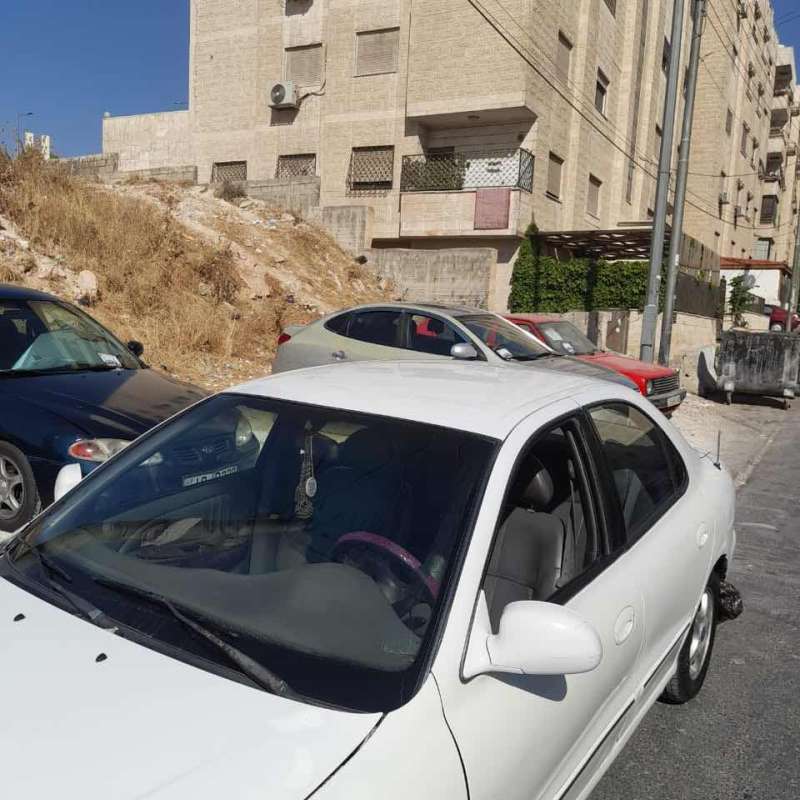 سيارة هونداي افاتي١٩٩٩