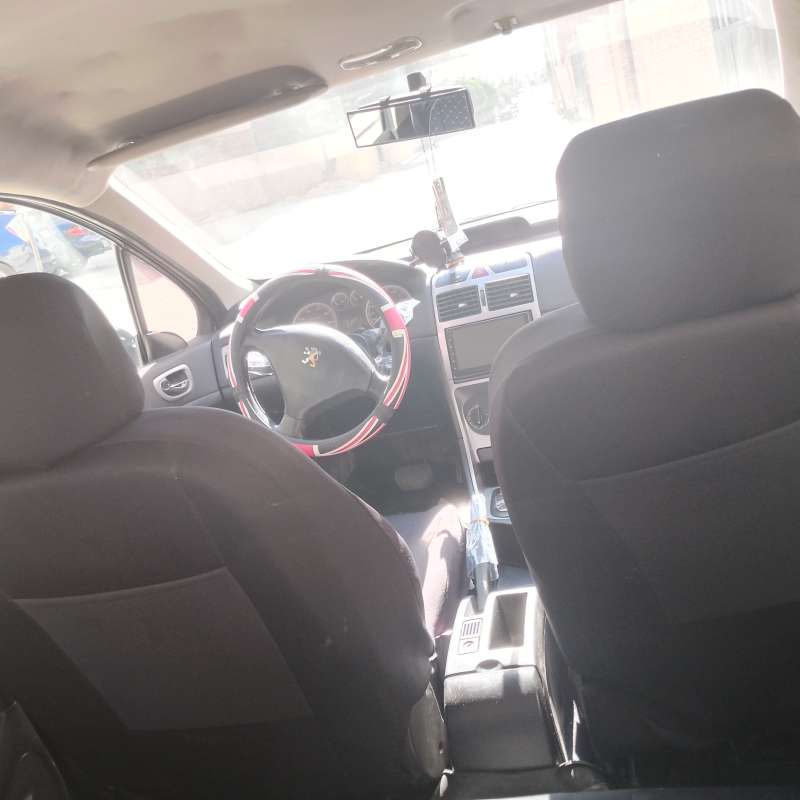 بيجو ٣٠٧/٢٠٠٤