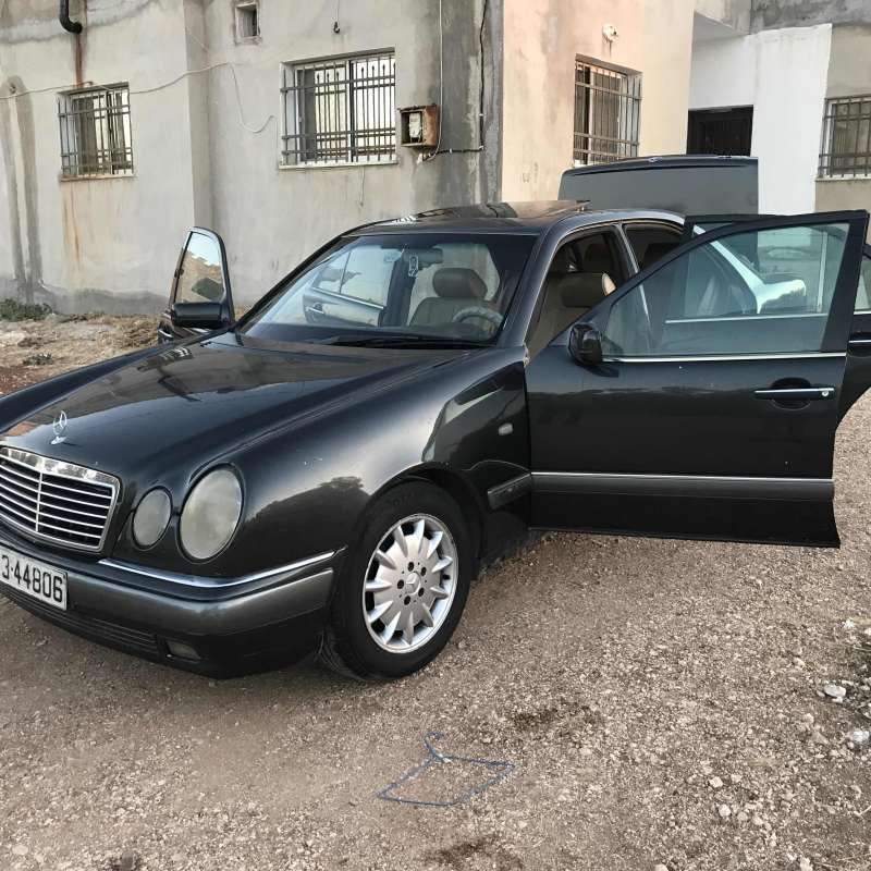 موسيدس E200 1996