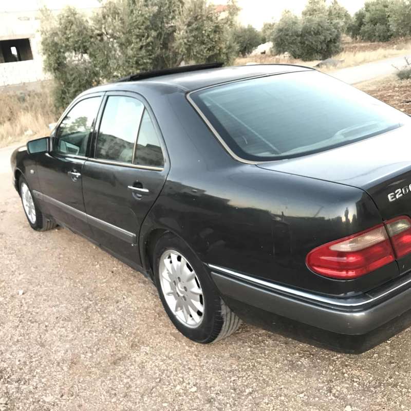 موسيدس E200 1996