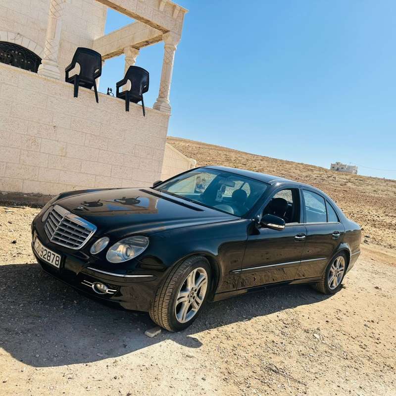 مرسيدس E200 المفرق