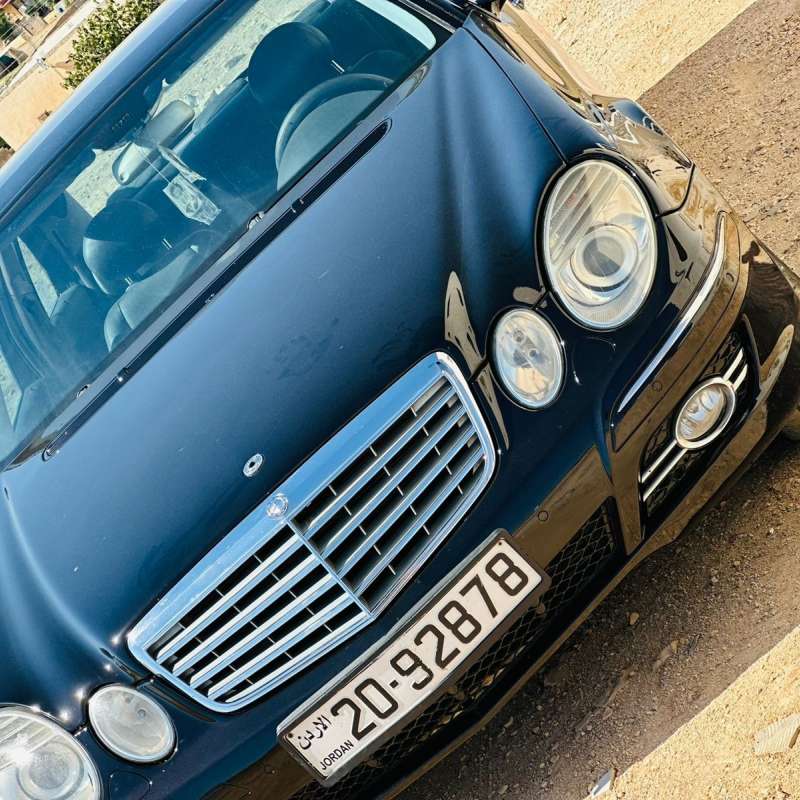 مرسيدس E200 المفرق