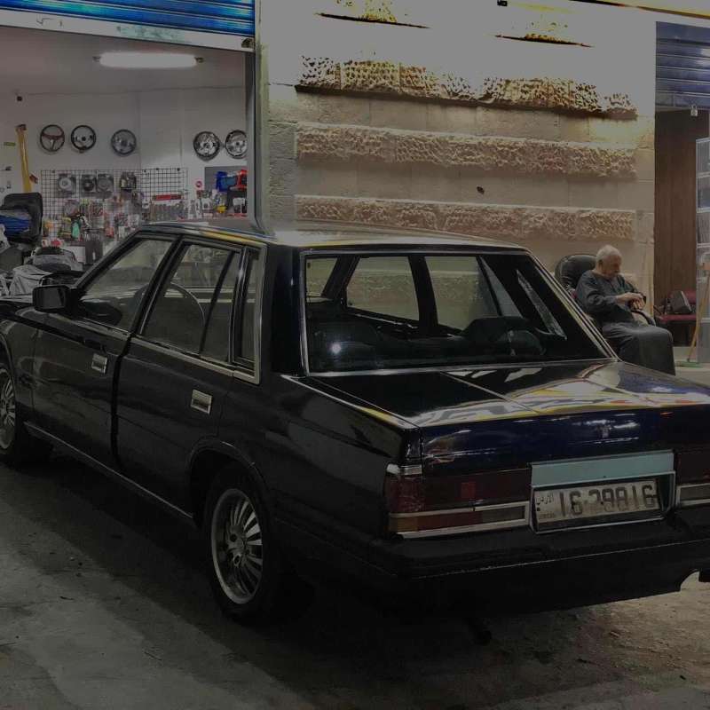 نيسان لويرل 