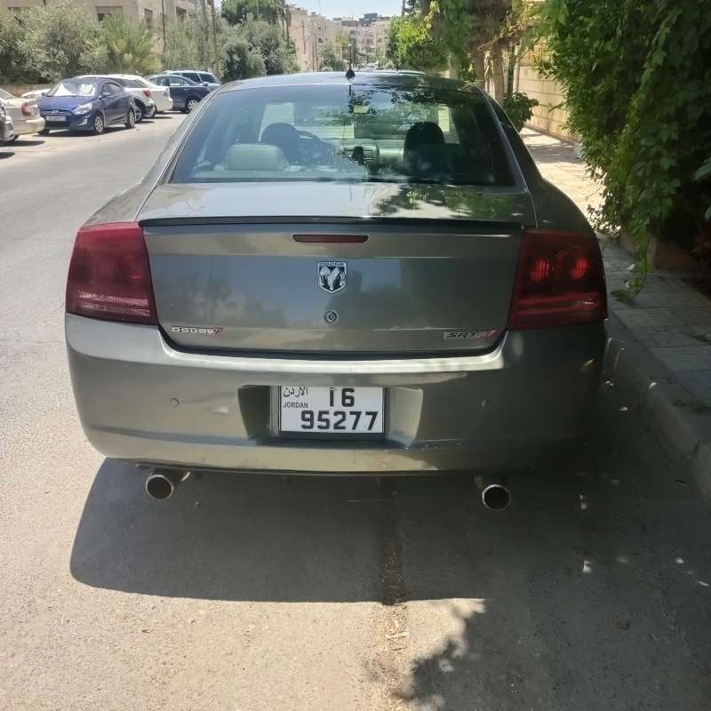 دوج تشارجر بحالة ممتازة بسعر مناسب 