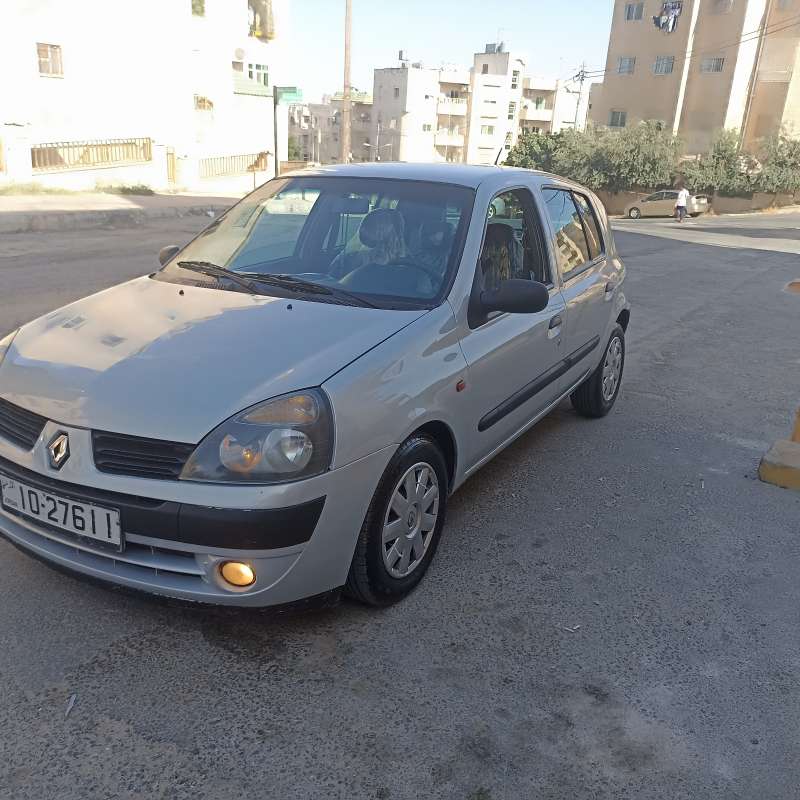 رينو كليو 2003 هاتش باك اتومتيك للبيع بحالة جيدة جدا 