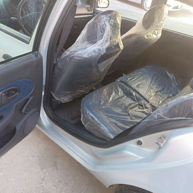 رينو كليو 2003 هاتش باك اتومتيك للبيع بحالة جيدة جدا 