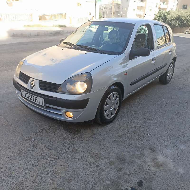 رينو كليو 2003 هاتش باك اتومتيك للبيع بحالة جيدة جدا 