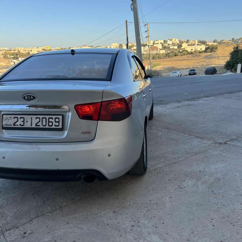 كيا فورتي ٤ ابواب 