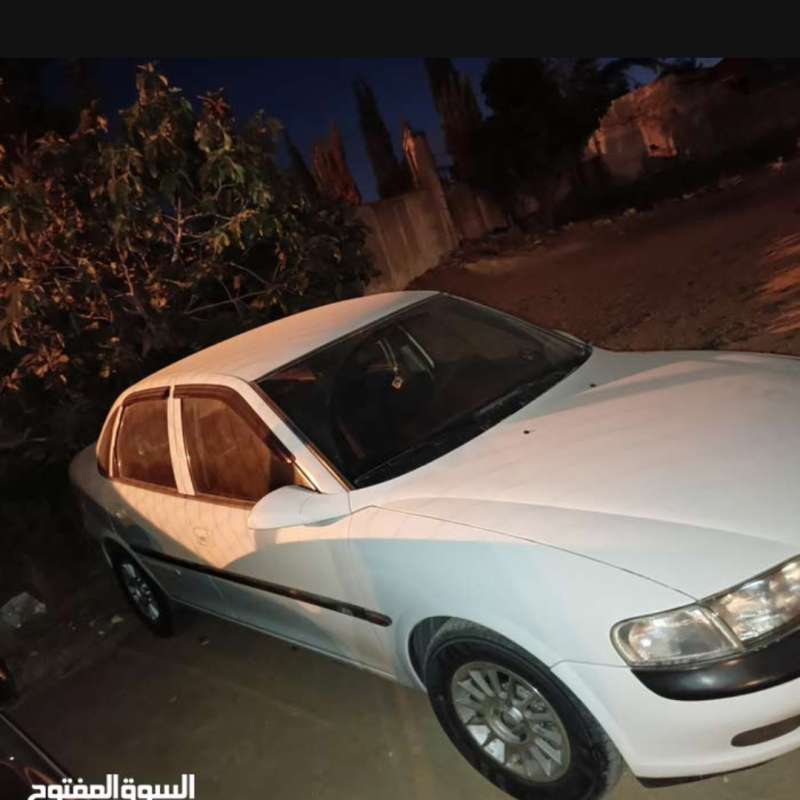 سيارة اوبل موديل 1996 للبيع