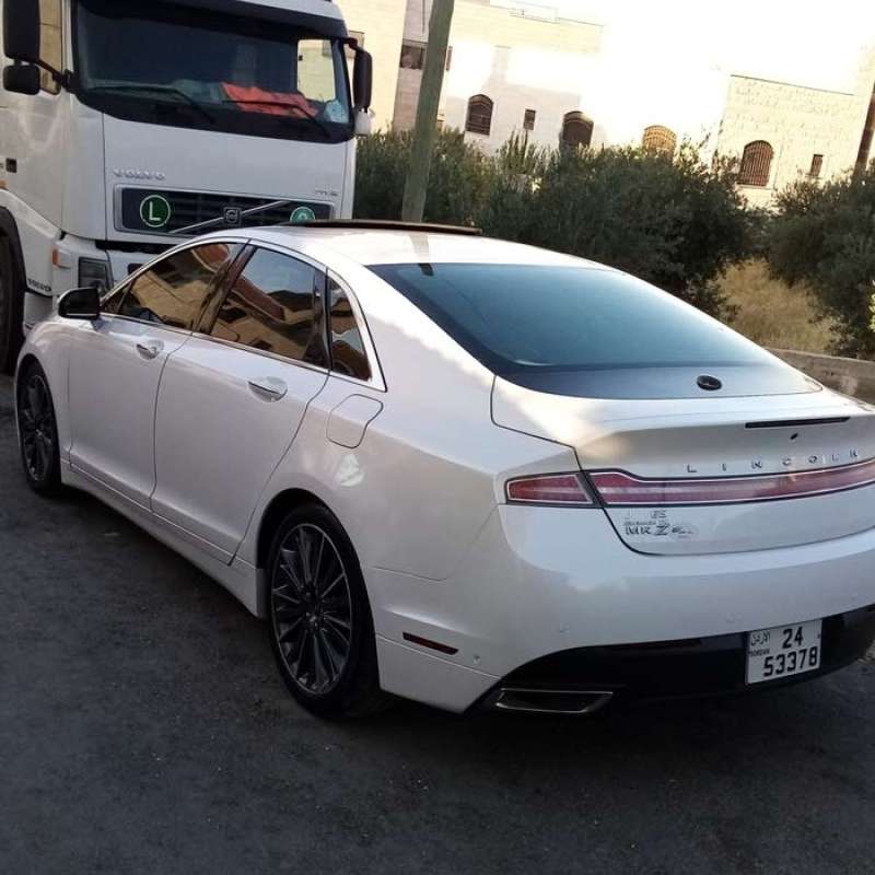 لينكولن بسعر مغري ١٢٧٠٠ 