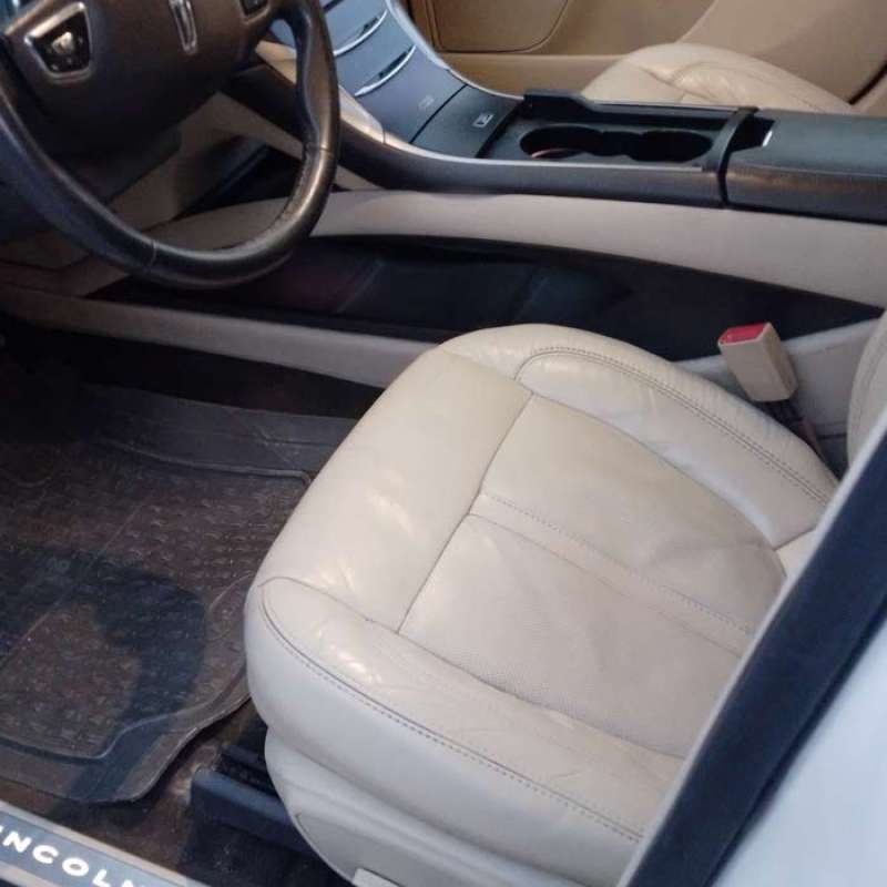لينكولن بسعر مغري ١٢٧٠٠ 