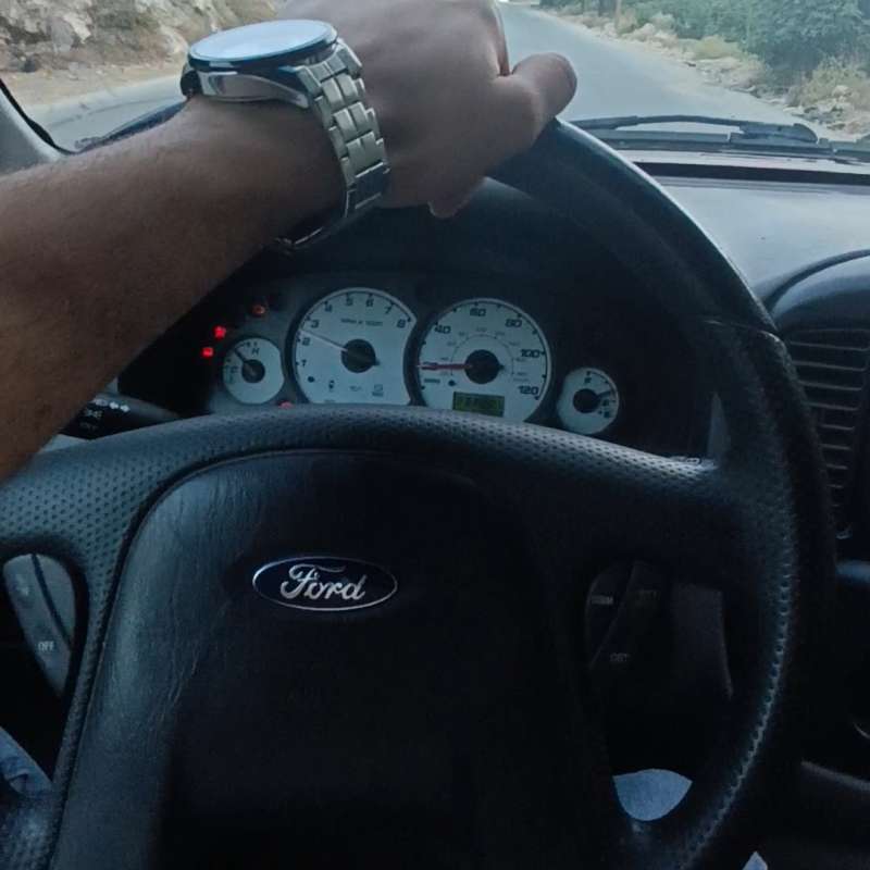 فورد سكيب 2002 بنزين 3000cc 