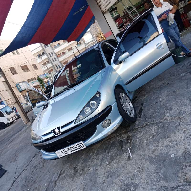 بيجو 206 موديل 2009 للبيع 