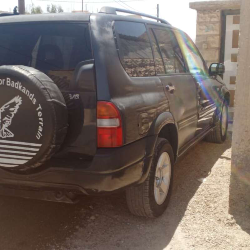 سوزكي XL7