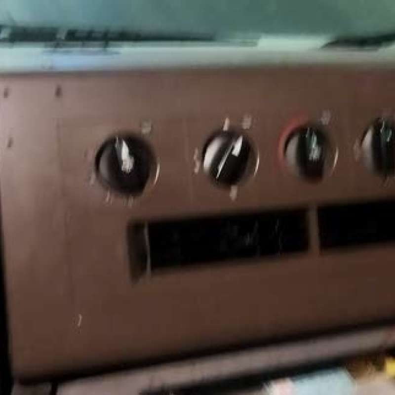 باص مرسيدس فان للبيع 
