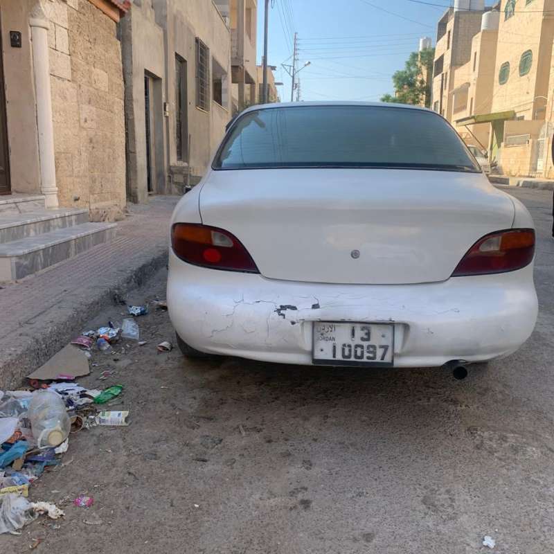هيونداي افانتي 96 لون ابيض 