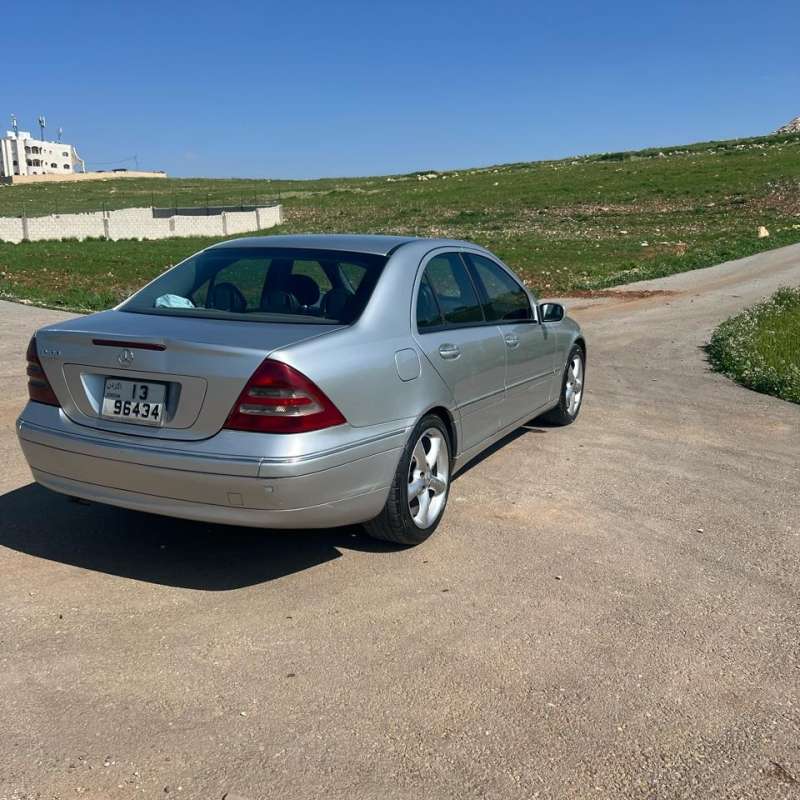 للبيع مارسيدس C200 2004 