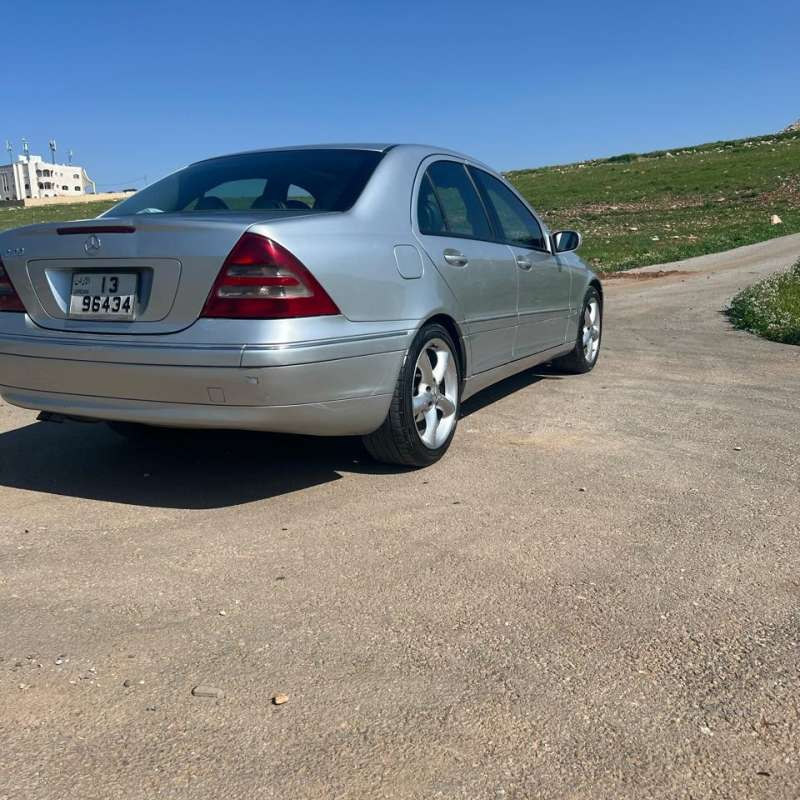 للبيع مارسيدس C200 2004 