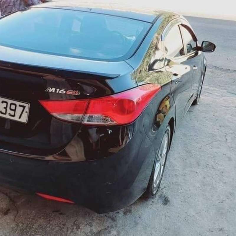 أم دي قير عادي سته غيار فحص كامل مرخصه سنه كامله  السياره بالصلاه على النبي 