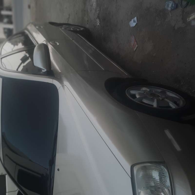 سيارة  XD 2001