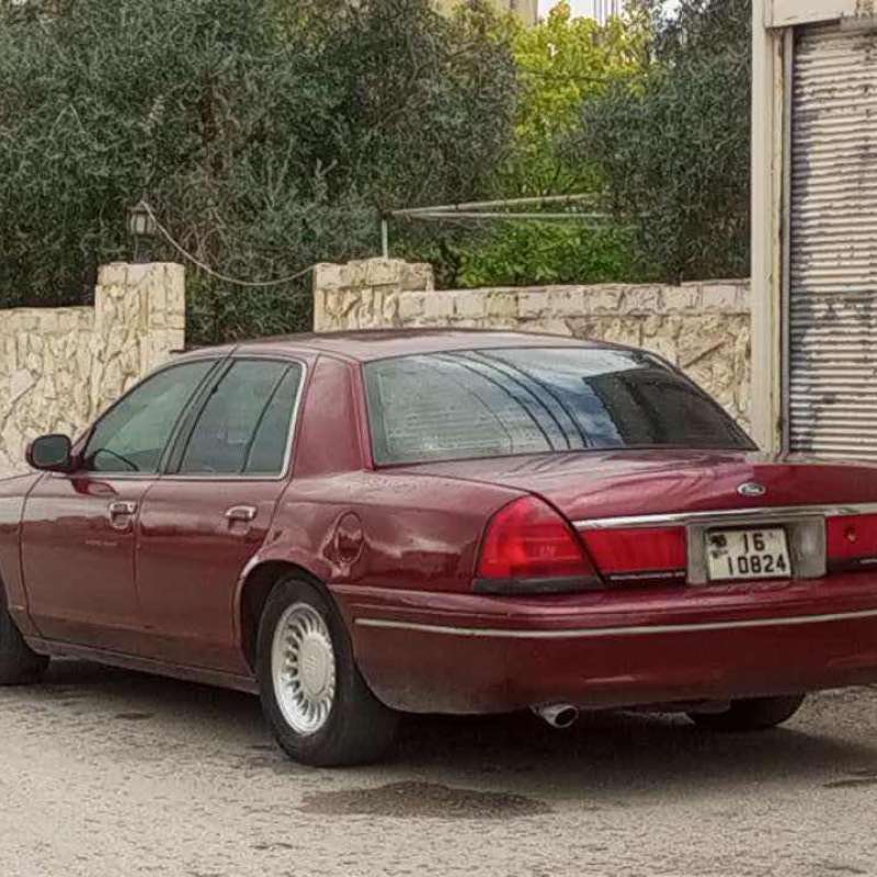 فورد كراون فكتوريا