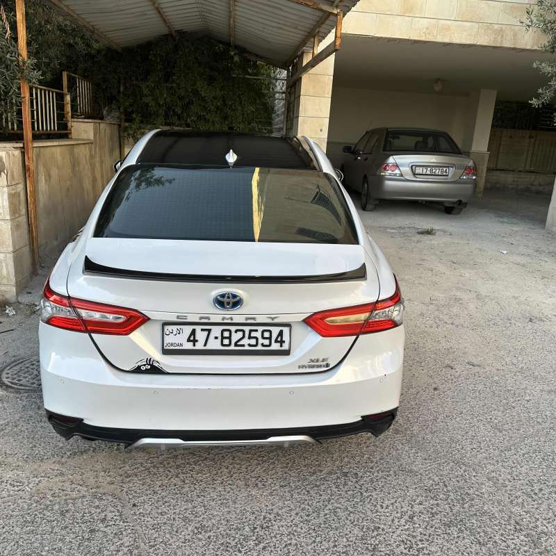 تويوتا كامري XLE 2018