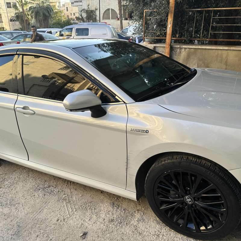 تويوتا كامري XLE 2018