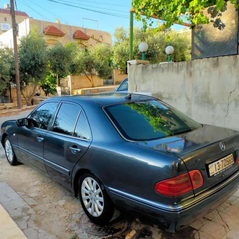 مرسيدس قرش و نص