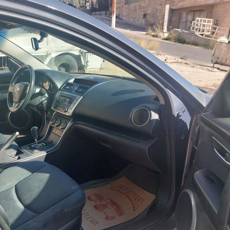 Mazda zoom 6