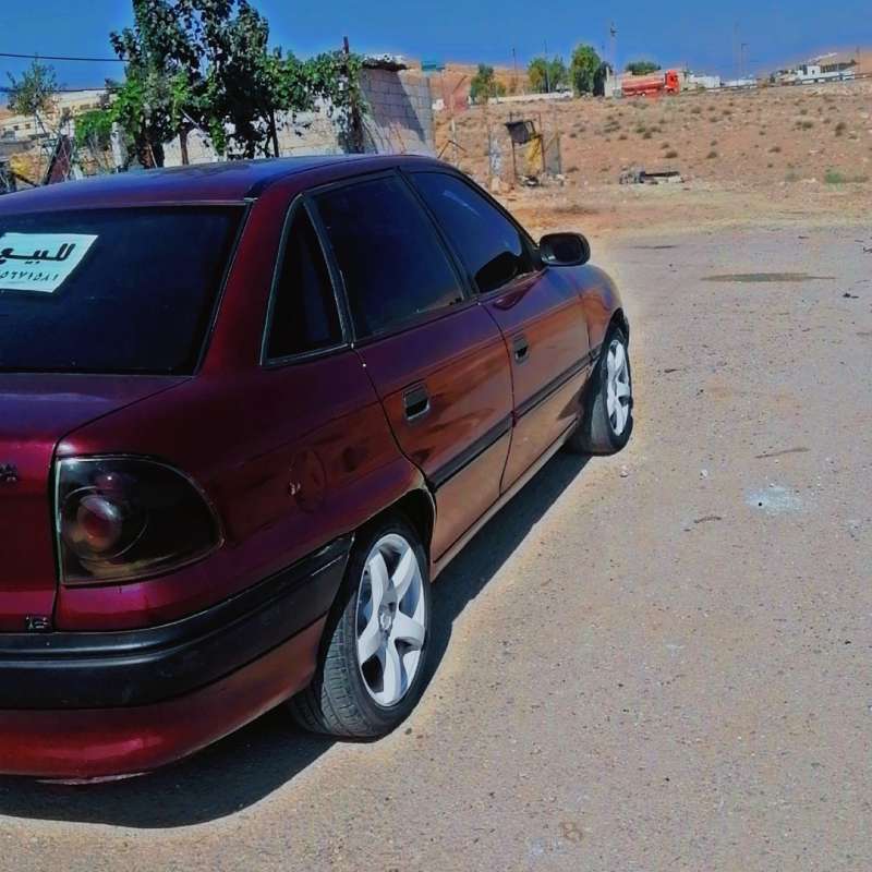 اوبل استرا للبيع